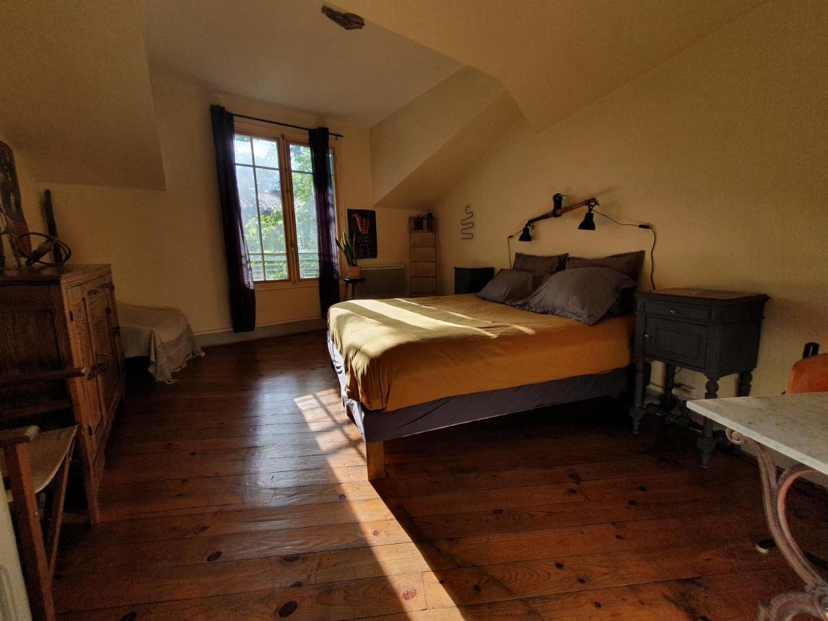 Le Refuge Ceretan, Grand Et Bel Appartement Mansarde En Plein Centre 外观 照片